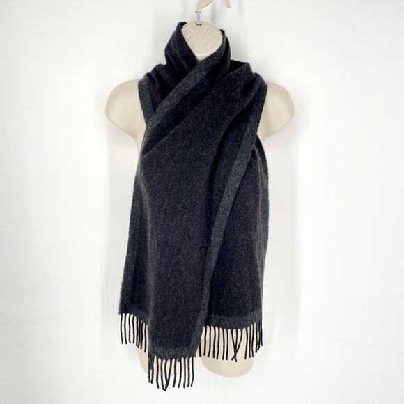 Amicale Cashmere Scarf Charcoal Gray Fringe Shawl Wrap Warm Luxury Winter Snow - Picture 1 of 8